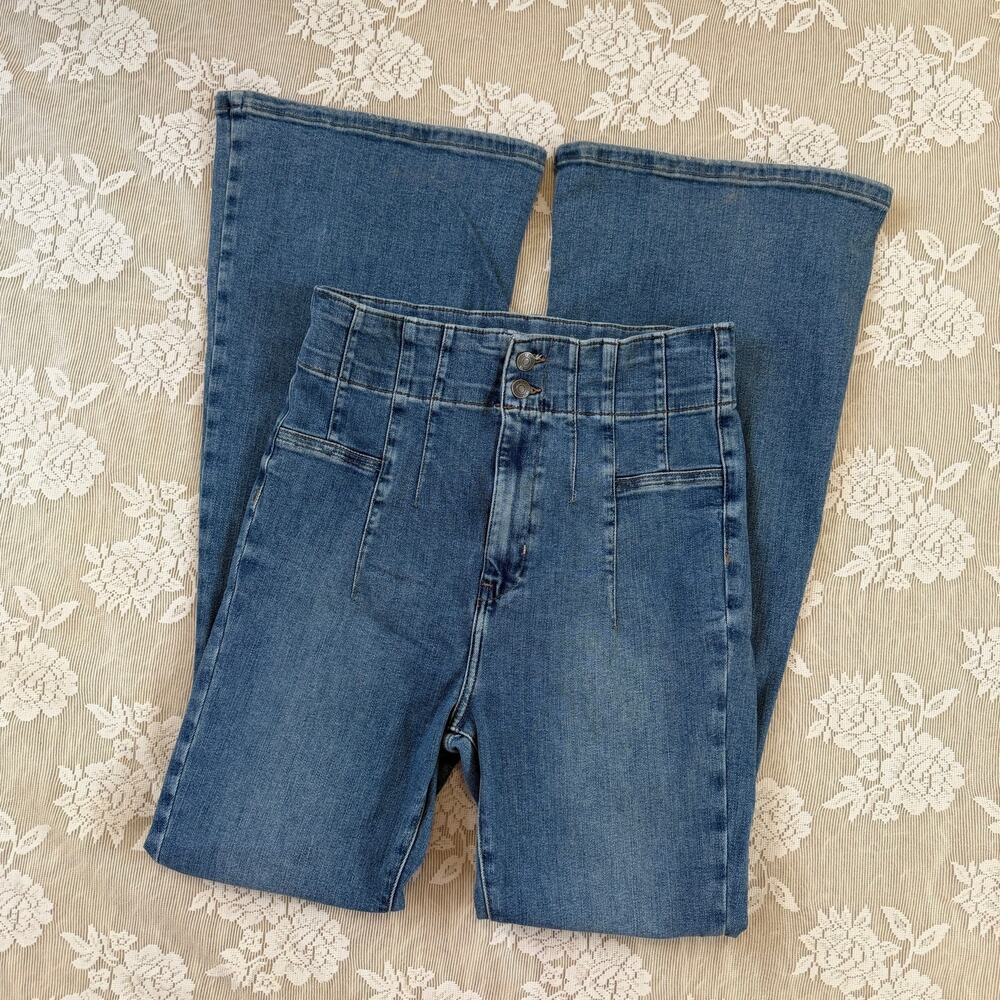 We The Free Free People High Rise Flare Jeans Size 31